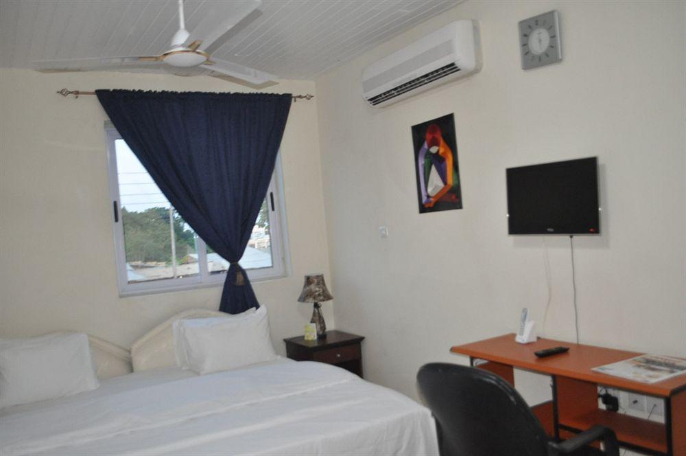 Tribeca Hotel Ghana Accra Exterior photo