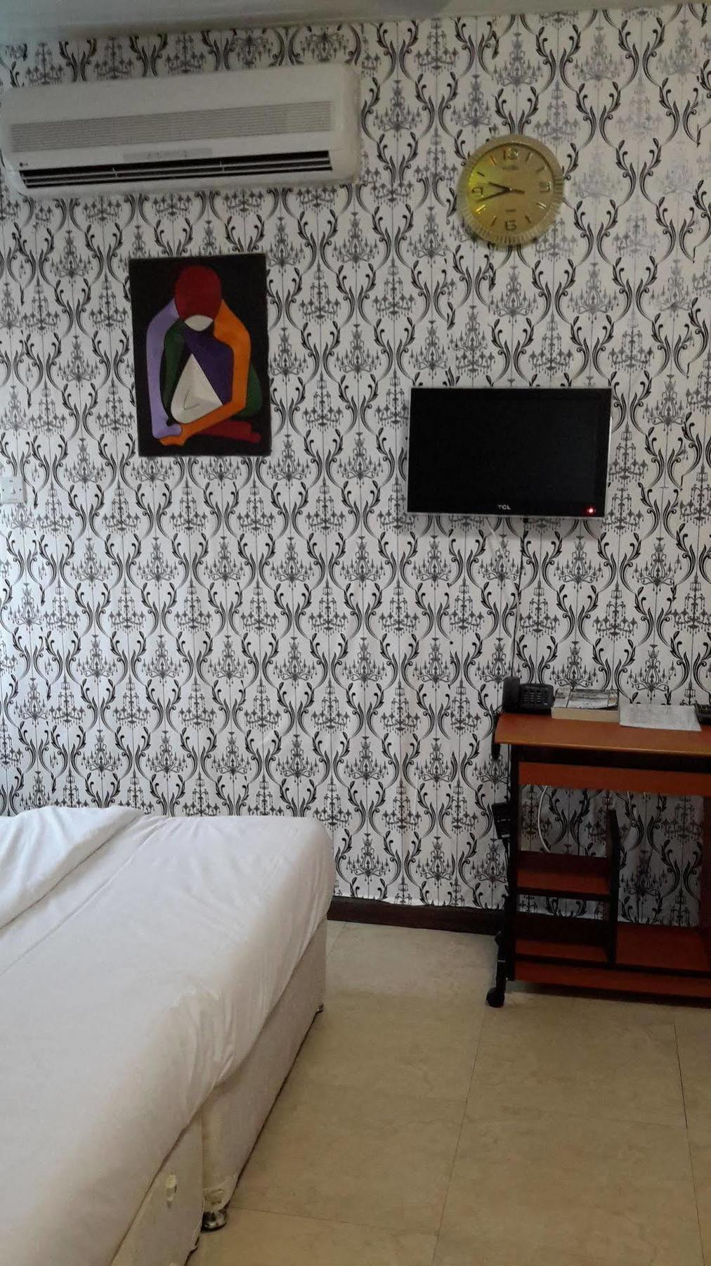 Tribeca Hotel Ghana Accra Exterior photo